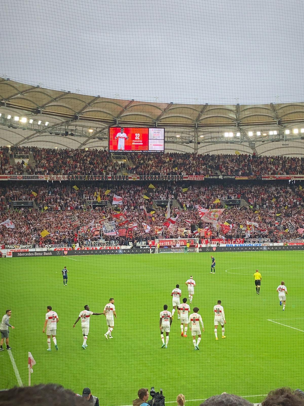 Heimspiel in Stuttgart - Fußballfeld